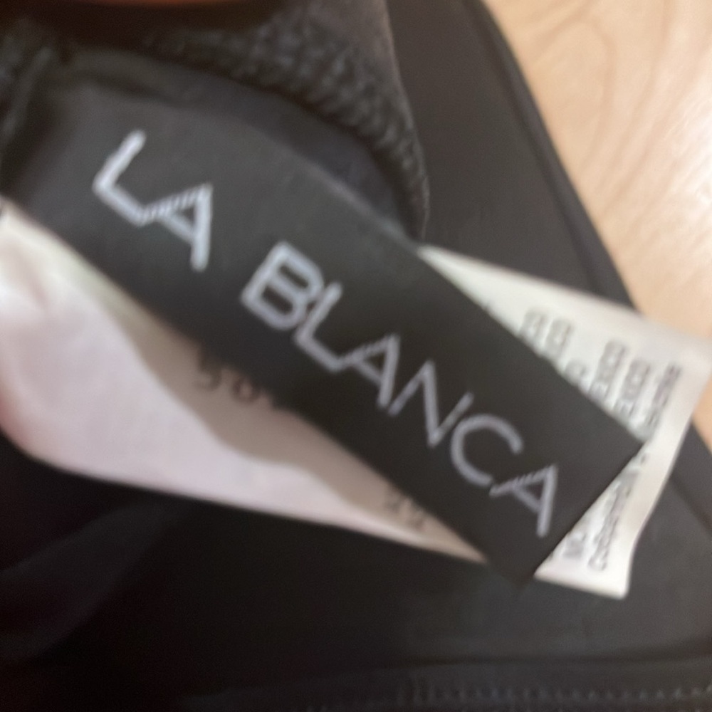 La Blanca black halter tankini 8 like‎ new - Picture 6 of 7